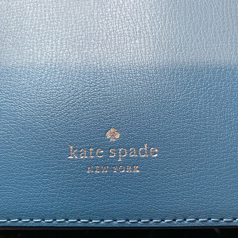 Beautiful Kate Spade ♠️ crossbody purse and wallet - Picture 5 of 12